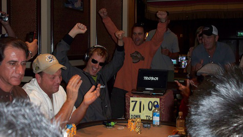Покерист попал в Книгу рекордов Гиннесса, играв в покер на протяжении 124 часов подряд